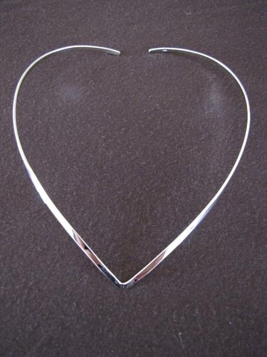 Silver 3mm V Torque Necklace