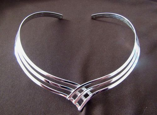 Silver Crossover Torque Necklace